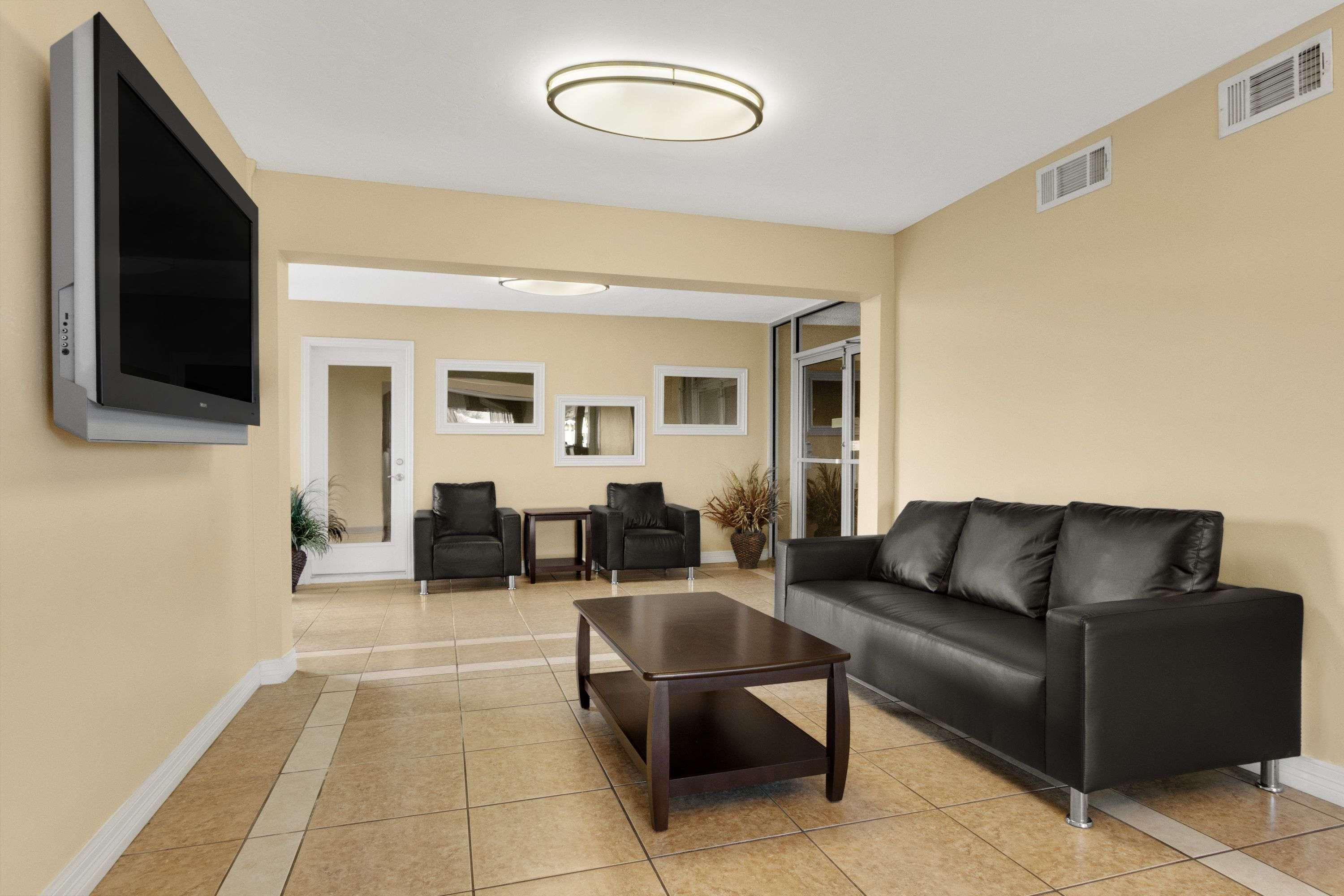 Super 8 By Wyndham Fort Worth Tx Interior foto